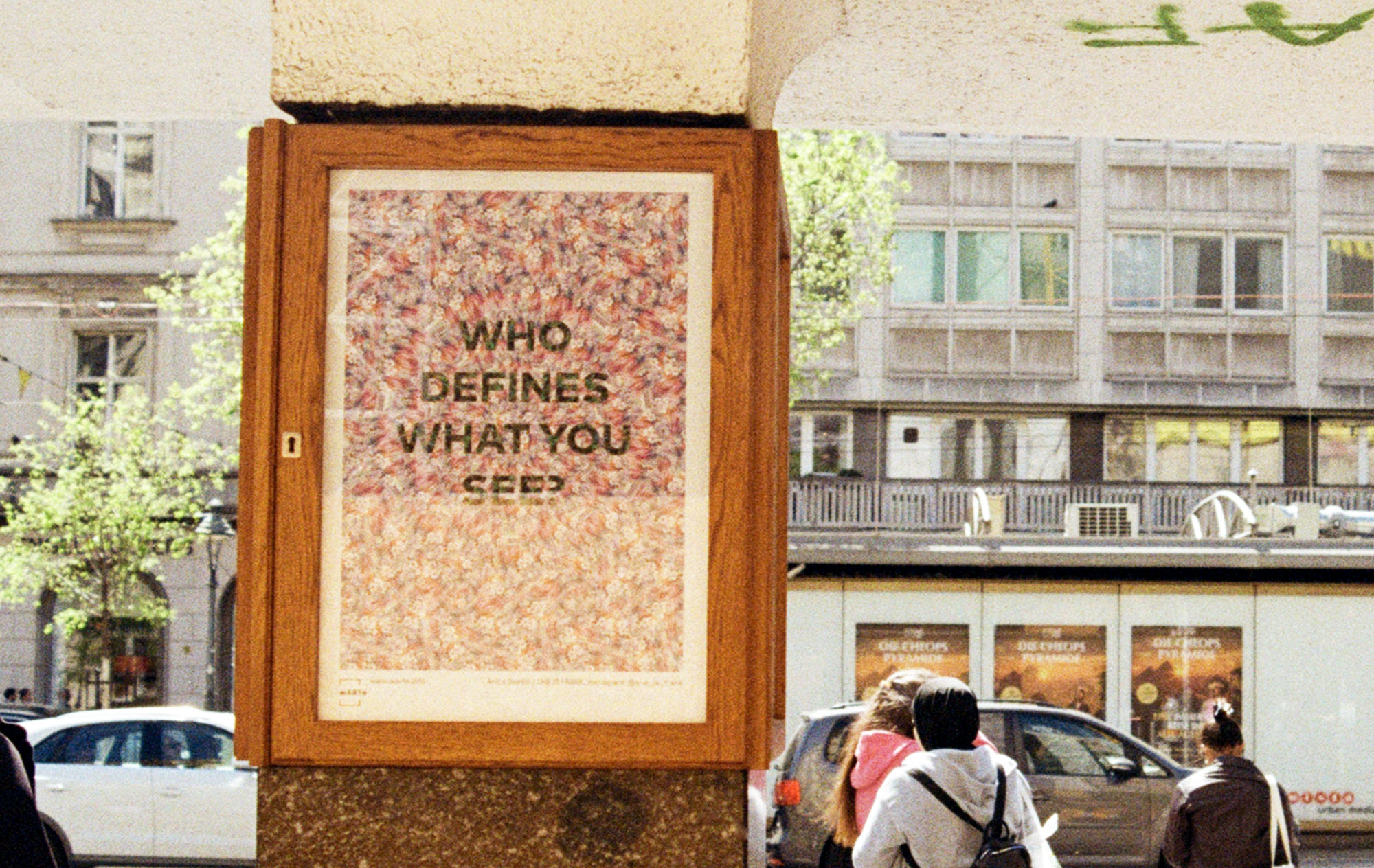 Ausstellungsposter Who defines what you see